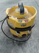 Pneumatic vacuum cleaner