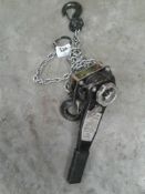 Ratchet chain hoist
