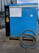 Compait Screw Air Compressor with Dryer