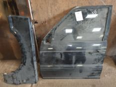 Range Rover wing and door