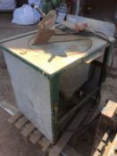 Upstroking Crosscut Saw