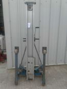 Genie material lift SLA 10
