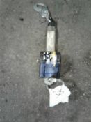 Rolex retractable type fall arrester