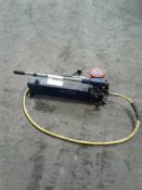 Hydraulic cylinder pump