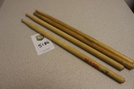 x 2 pairs drumsticks