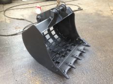 JCB 3CX Riddle Bucket
