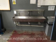 3 Person knee operated stainless steel sink unit