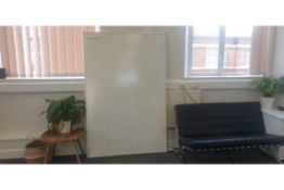 Sasko Whiteboard *Please note this item is located in Doncaster*