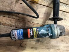 Makita 9558NBR 840w 125mm Angle Grinder