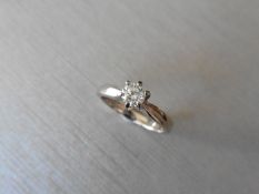 0.40ct diamond solitaire ring set in 18ct gold.6 claw setting. Brilliant cut diamond