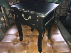NEW PACKAGED BLACK SIDE TABLE