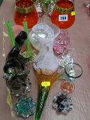 Mixed collection of decorative glassware
