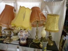 Good group of decorative table lamps, most with shades