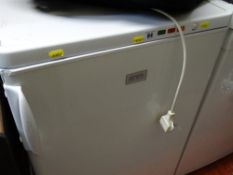 Zanussi three drawer undercounter freezer E/T