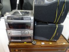 Aiwa NSX-570 digital audio system with matching speakers E/T