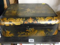 Vintage Oriental gilt chinoiserie decorated workbox (one carry handle missing)