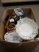 Mixed box of household crockery and goods
