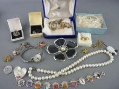 Rolex nine carat gold cased lady's wristwatch, the case back interior numbered 57848 and 1039, on an