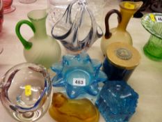 Mixed collection of glassware including a cat shaped mould