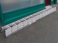 Triple extending set of aluminium ladders