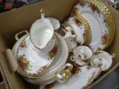 A quantity of Royal Albert 'Old Country Roses' tableware Condition reports are provided on request