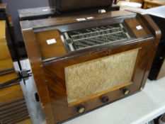 A Philips vintage veneer cased radio Condition reports are provided on request by email only for