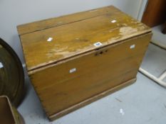 A vintage primitive pine box Condition reports are provided on request by email only for this type