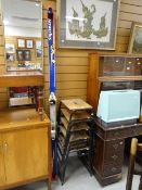 A set of five school stools & a pair of modern Salomon snow skis Condition reports provided on