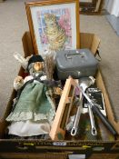 Mixed box of collectables