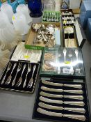 Selection of mainly boxed and cased cutlery