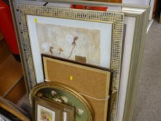 Large parcel of furnishing prints etc