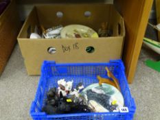 Box and crate of miscellaneous porcelain, Green Leaf Majolica etc
