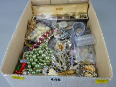 Good selection of vintage costume and other jewellery and watches