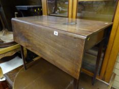 Antique mahogany twin flap Pembroke table with single end drawer