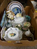 Box of decorative vases, plates and ornamental glassware etc