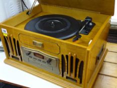 Retro style 'Classic Collector's Edition' CD/turntable/cassette player E/T