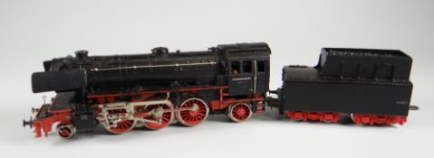 MARKLIN HO GAUGE STEAM LOCOMOTIVE DA 800 NUMBERED 23014 WITH COAL WAGON IN ORIGINAL BOX. Condition