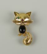 18CT YELLOW GOLD VAN CLEEF & ARPELS WINKING CAT BROOCH/PIN, set with emerald eye and ruby nose. 8.