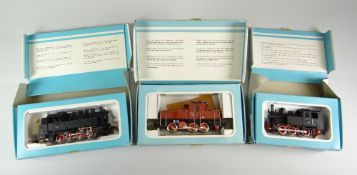 GROUP OF MARKLIN BOXED HO GAUGE ITEMS TO INCLUDE TANK ENGINE (3031), tank locomotive with six wheels