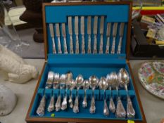 Good canteen of little used all metal Sheffield cutlery