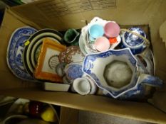 Box of mixed porcelain