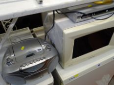 Hitachi compact ghetto blaster, Samsung 800w microwave oven and a Tevion DVD player E/T