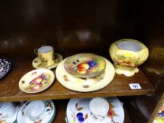 Parcel of Aynsley 'Orchard Gold' and similar items