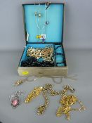 Chinese silk covered jewellery box and contents