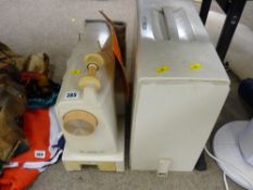 Modern Singer sewing machine E/T