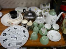 Parcel of miscellaneous china items including Alfred Meakin and other retro patterns
