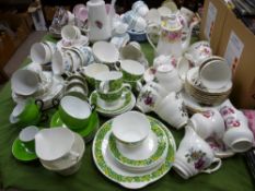 Parcel of miscellaneous teaware in various patterns