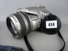 Panasonic Lumix DMC-FZ30 camera with Leica lens