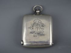 A SILVER COMBINATION VESTA & SOVEREIGN CASE, Birmingham 1906, 2 troy ozs gross, 5.75 cms long,