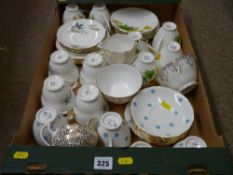 Quantity of mixed vintage teaware